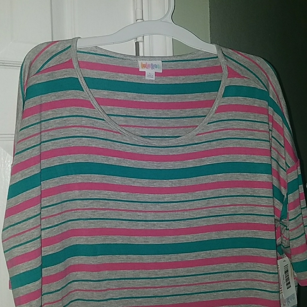 NWT LARGE LULAROE IRMA